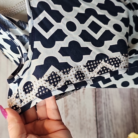 INC INTERNATIONAL CONCEPTS V NECK COLD SHOULDER SILVER ACCENTED BLOUSE TOP - Picture 10 of 13